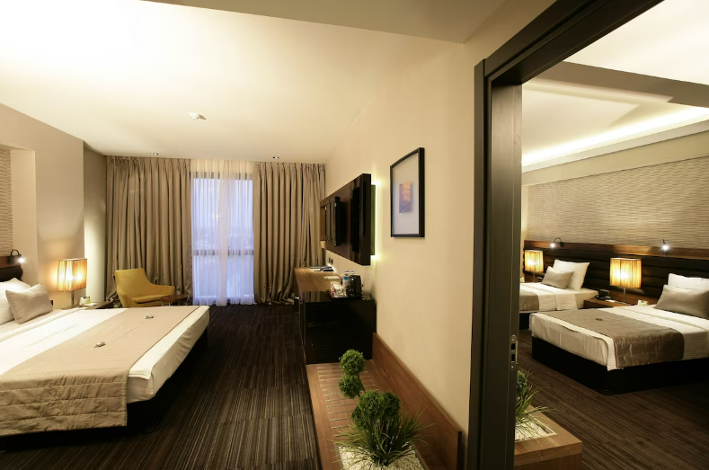 RYS Hotel & Restaurant