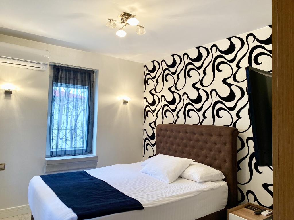 Blackmoon Villa Hotel