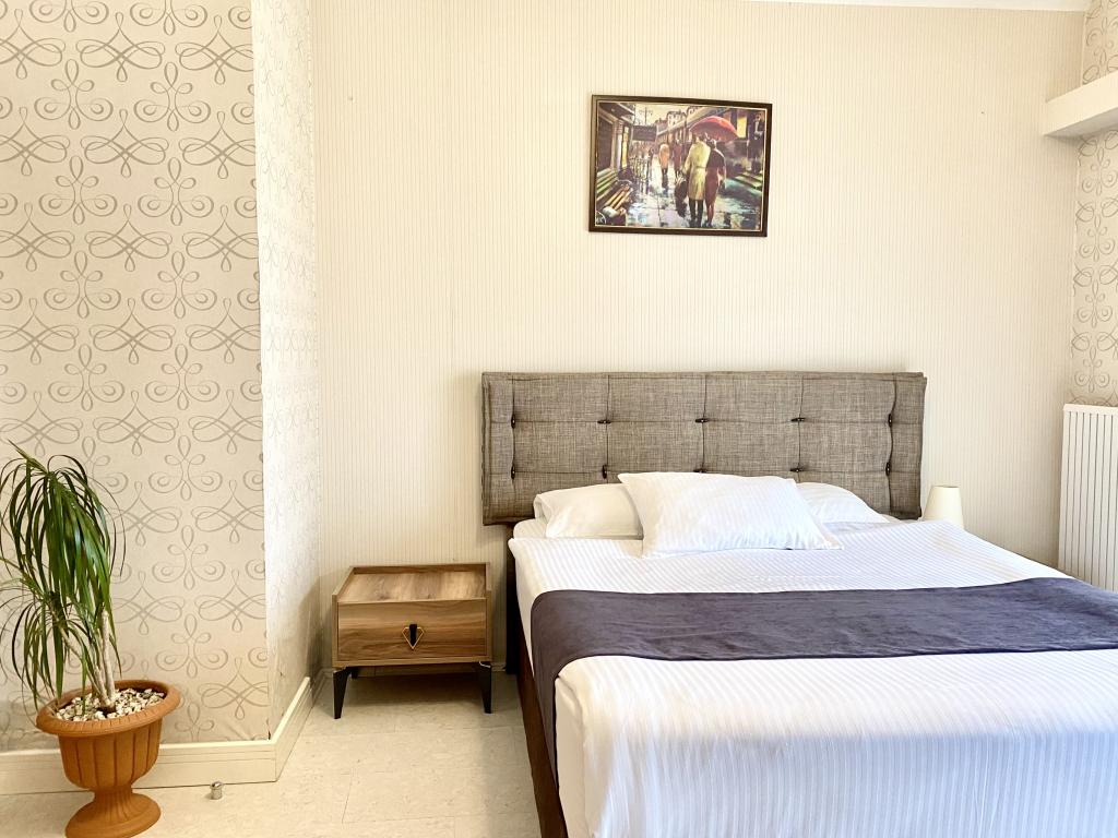 Blackmoon Villa Hotel