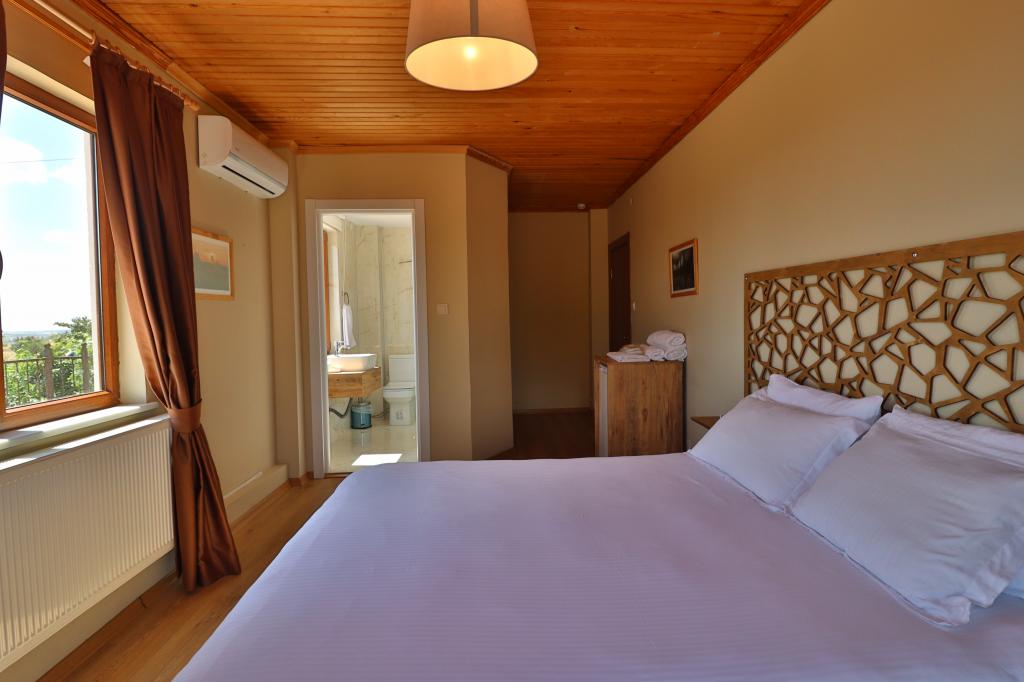 Dessera Vineyards Hotel