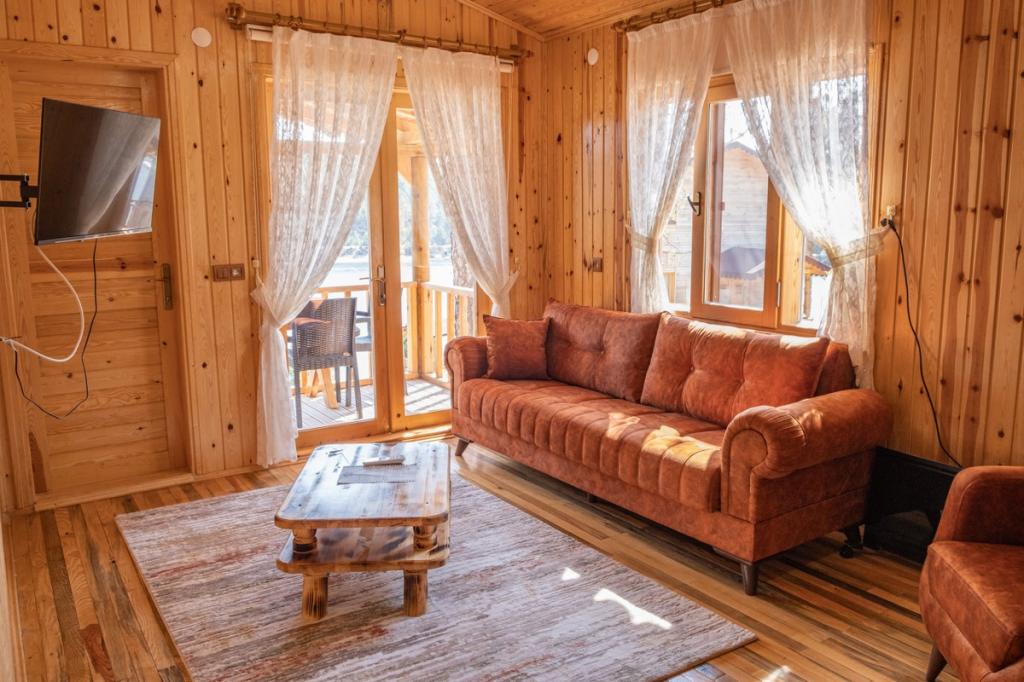 Tahtalı Göl Evleri Kütahya