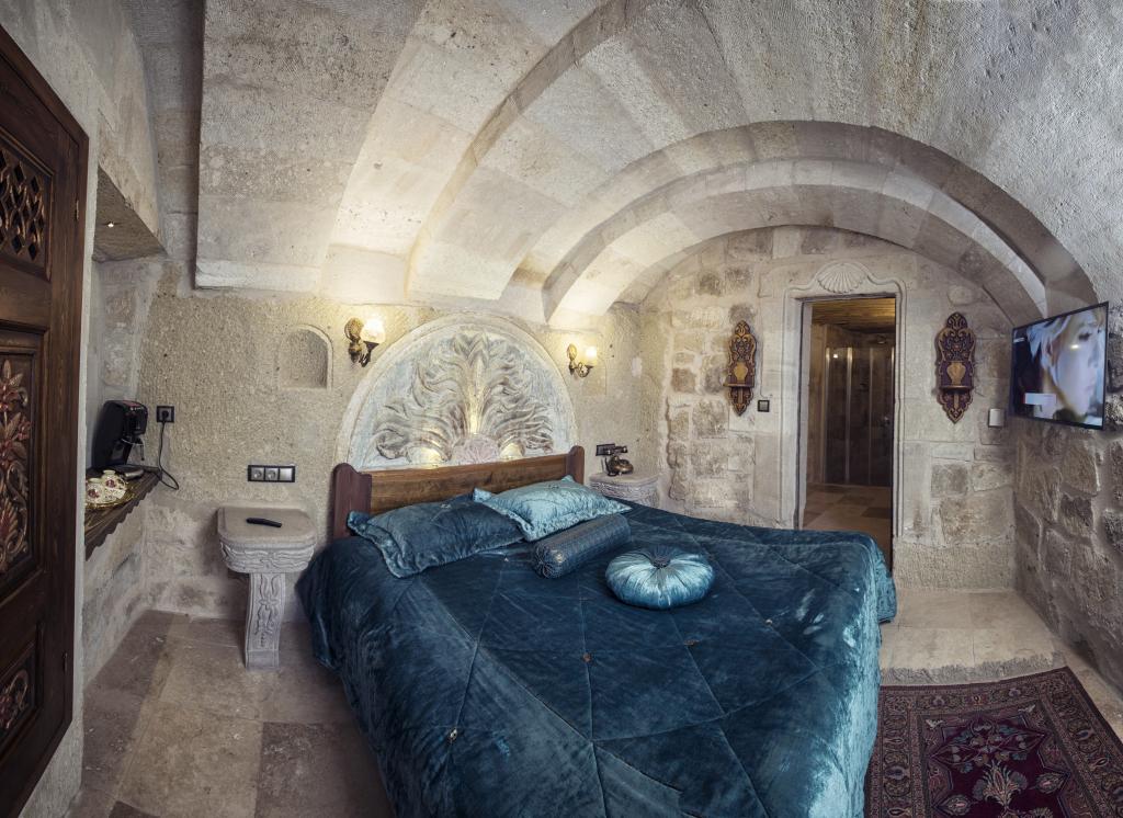 Elika Cave Suites Spa