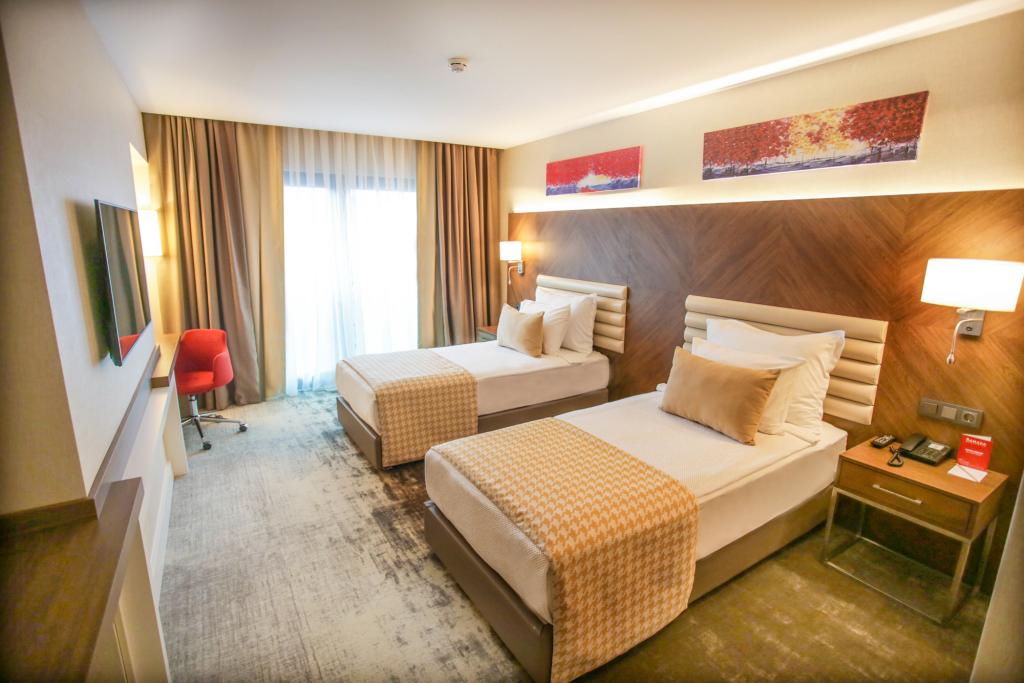 Ramada By Wyndham Isparta Hotel