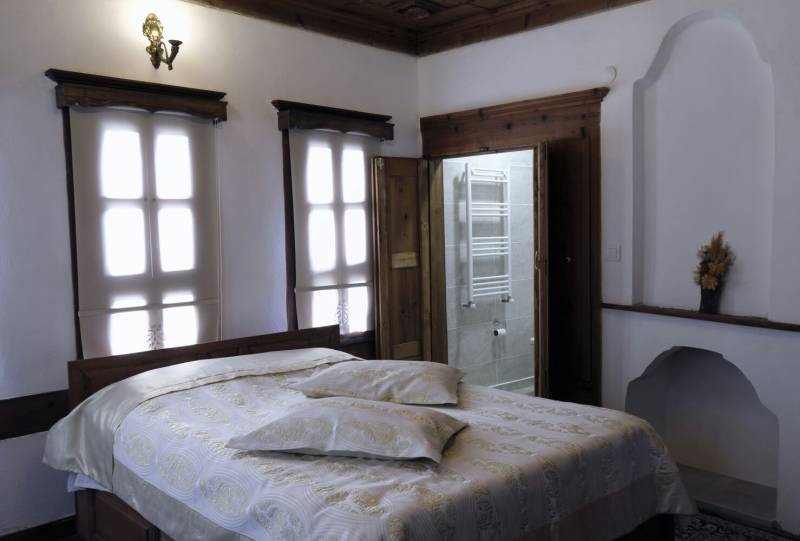 Çamlıca Konak Çarşıevi