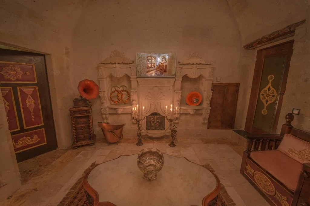 Elika Cave Suites Spa