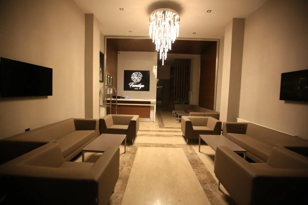 Familya Otel