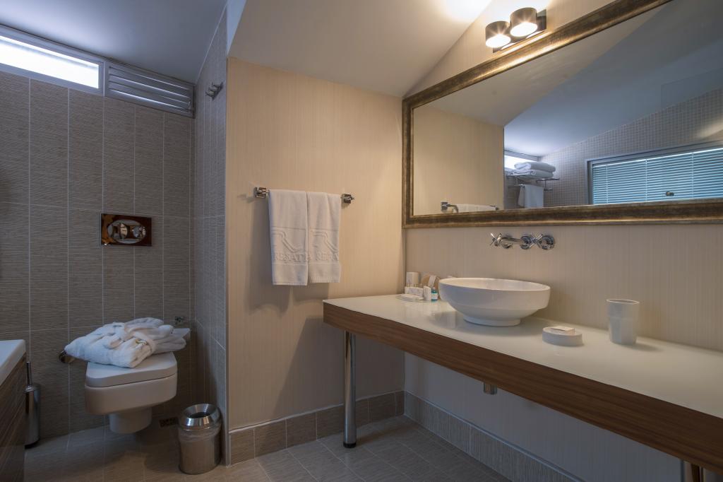 Riva Reşatbey Hotel