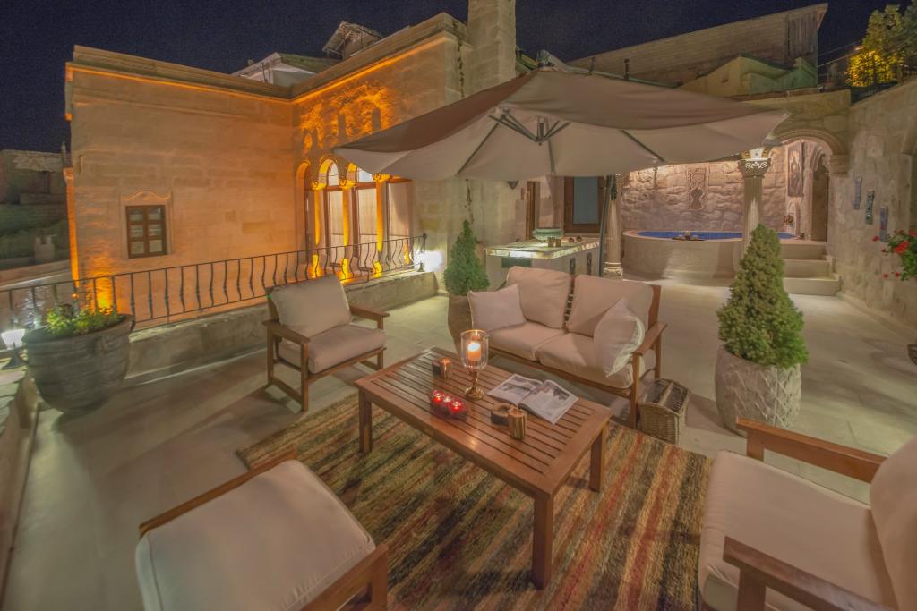 Elika Cave Suites Spa