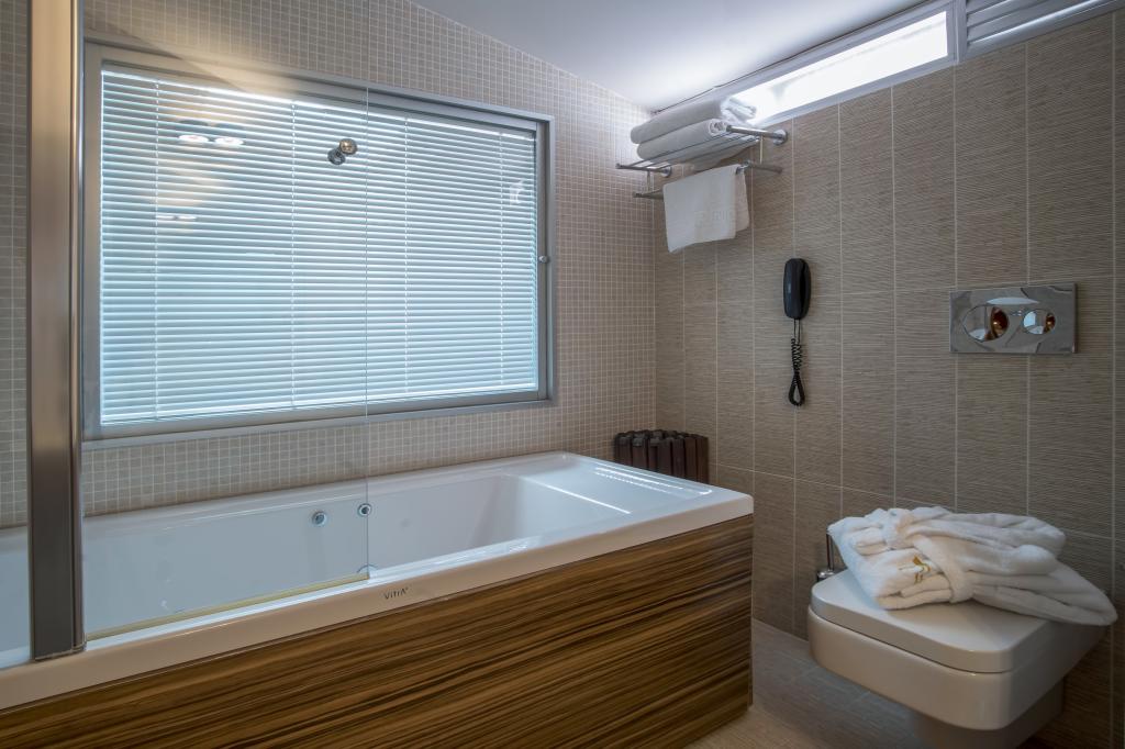 Riva Reşatbey Hotel