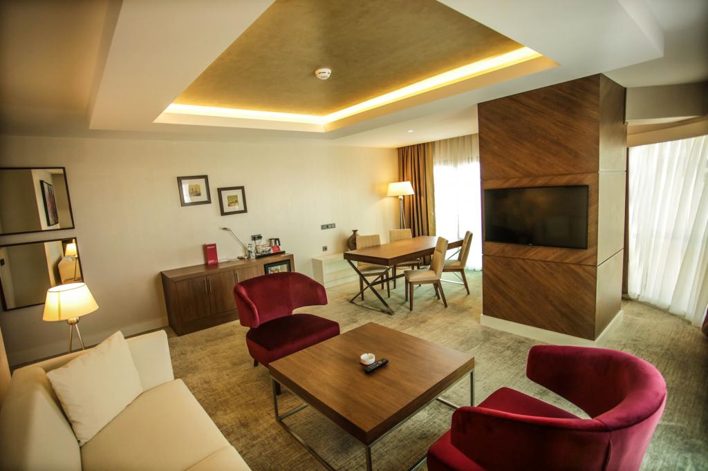 Ramada By Wyndham Isparta Hotel