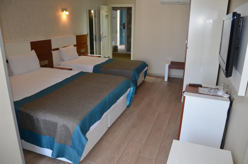 Grand Ahos Hotel & Spa