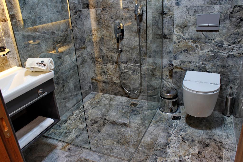 Mardiva Resort Hotel