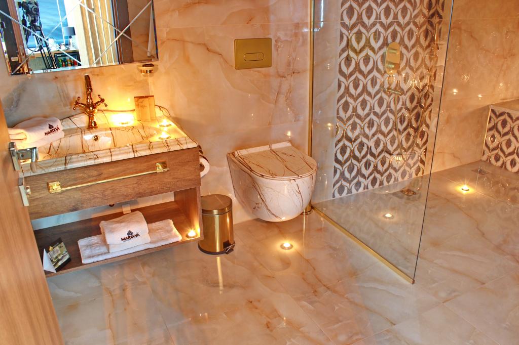 Mardiva Resort Hotel