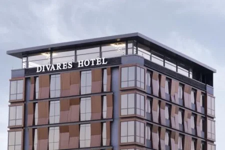 Divares Luxury Hotel