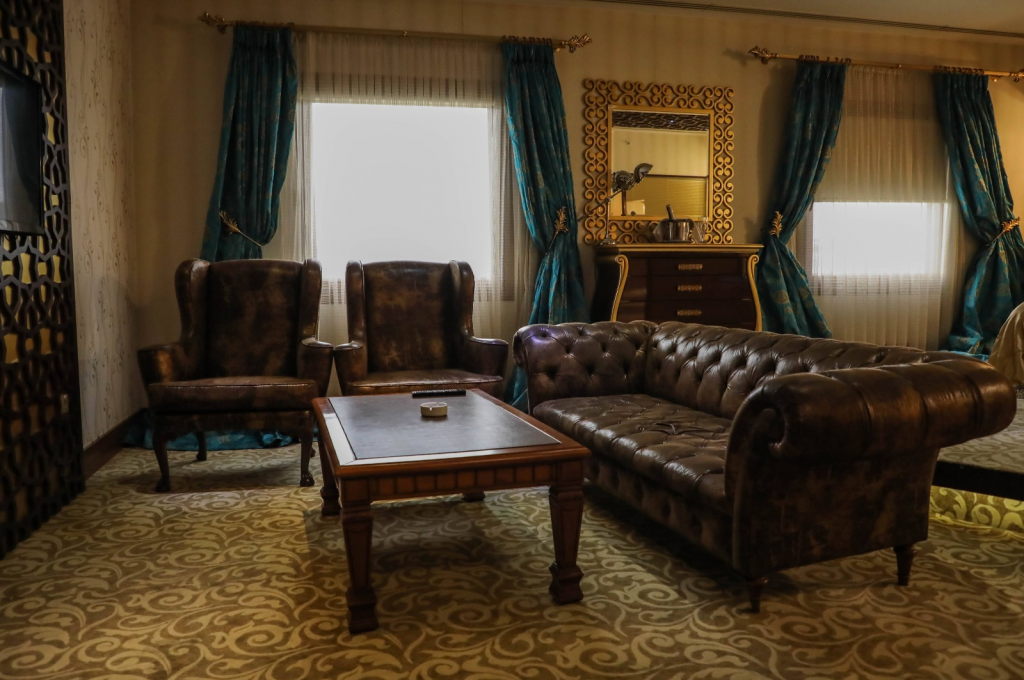 Teymur Continental Hotel & Convention Center