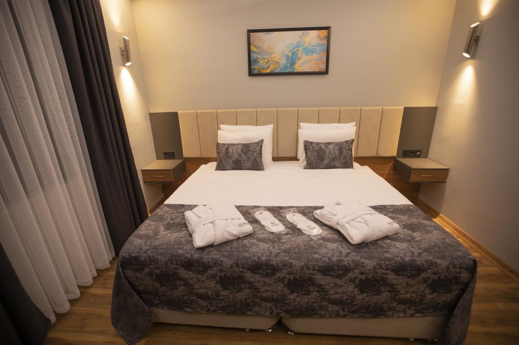 Divares Luxury Hotel