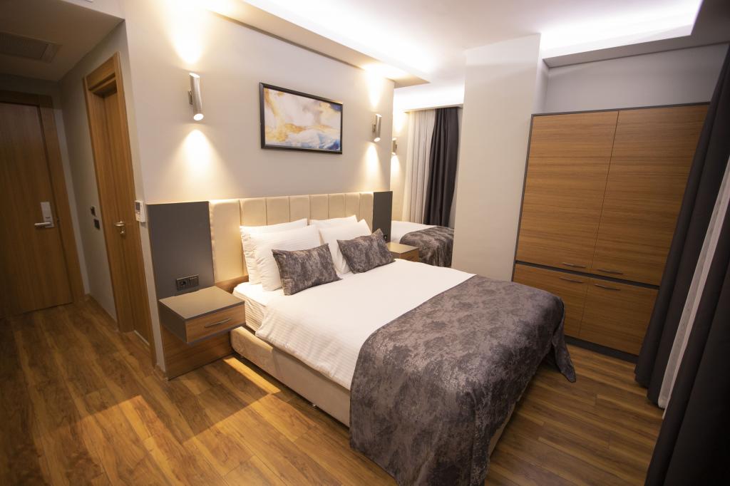 Divares Luxury Hotel