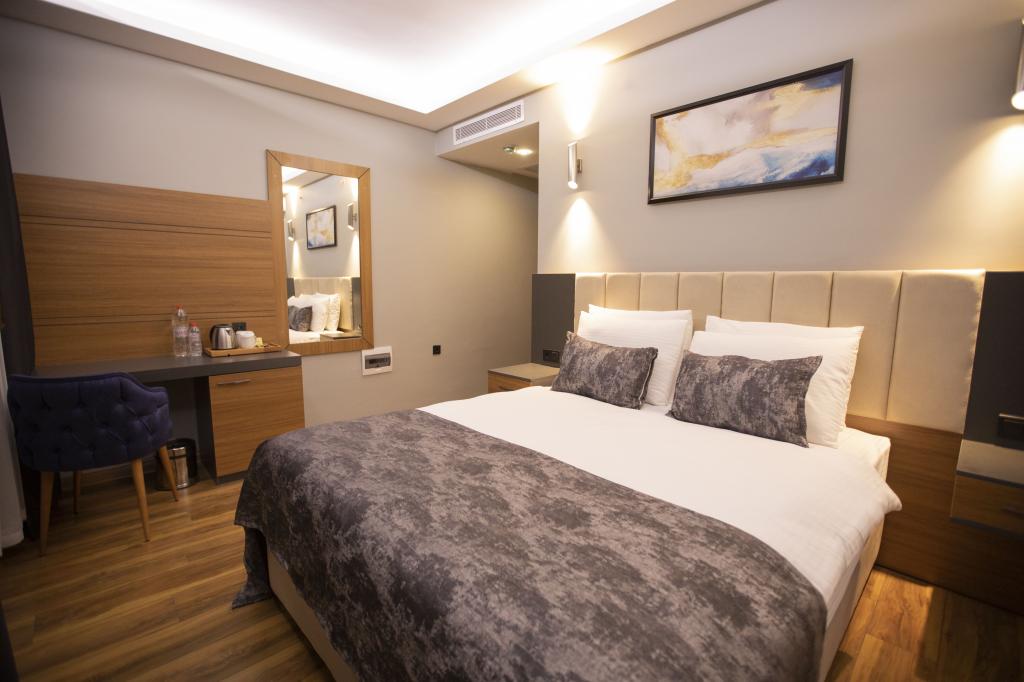 Divares Luxury Hotel