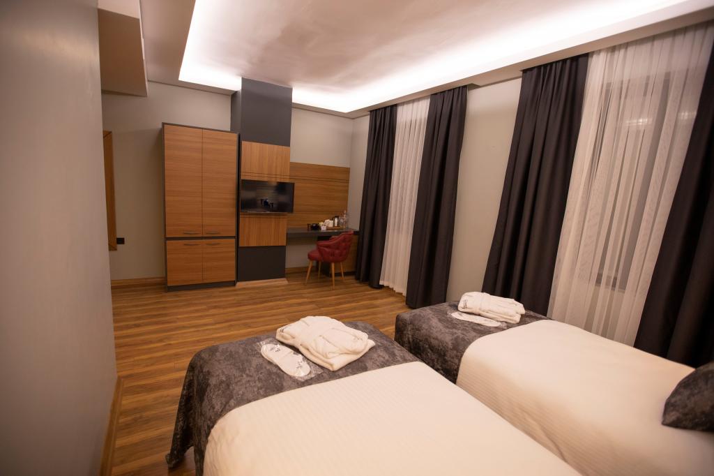 Divares Luxury Hotel