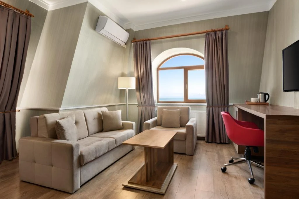 Ramada By Wyndham Van